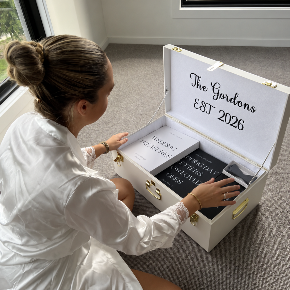 Classic Bridal Trunk (Regular Size) Keeprr