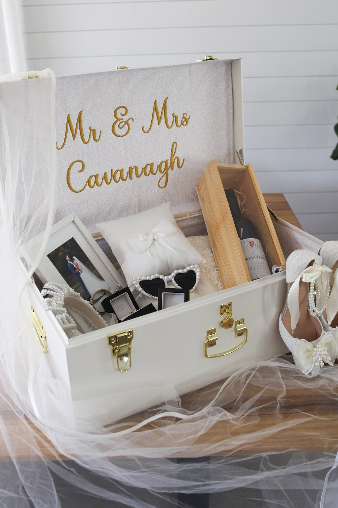 Classic Bridal Trunk (Regular Size)